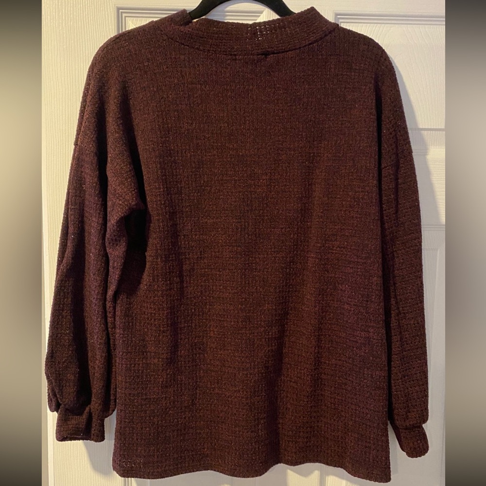 Limelush Boutique Women's Mock Neck Cut Out Top Size M/L - Picture 5 of 5